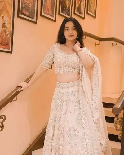 Divya Bundkar